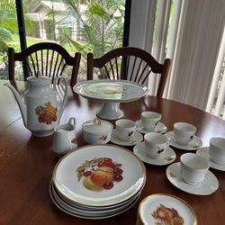 Bareeuther Bavarian China Set