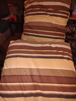 2 side couch pillows