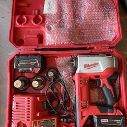 Milwaukee Pex Expansion Toolkit 2632