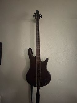 Ibanez gsr200b