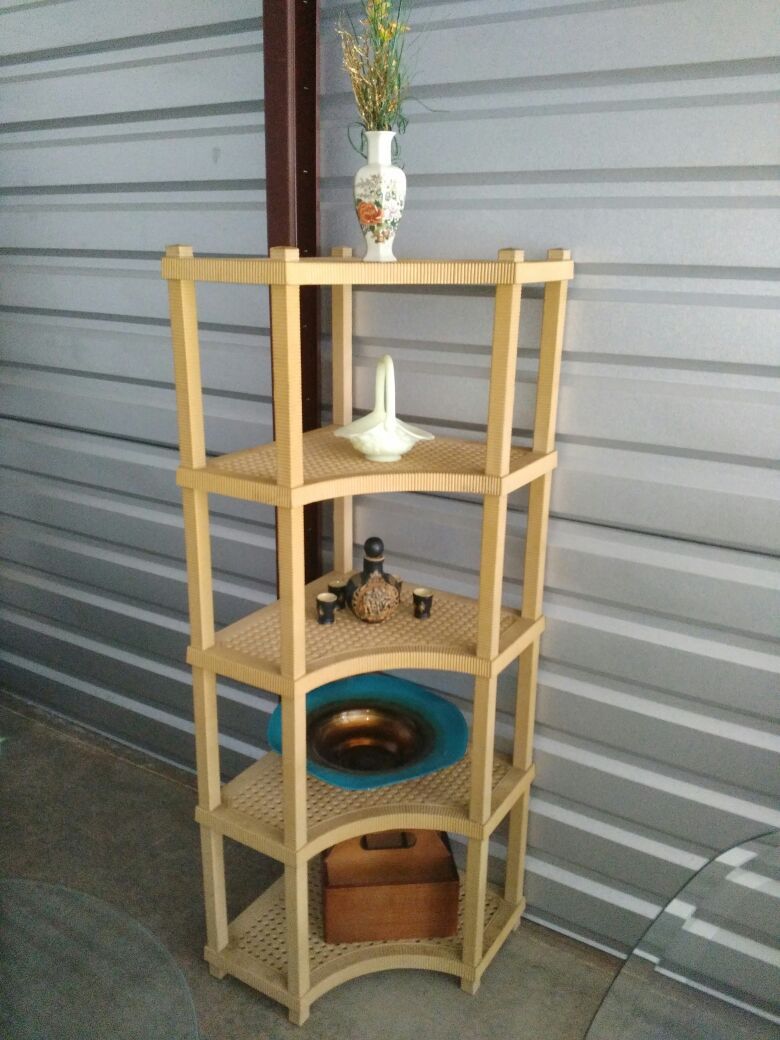Blonde colored five tier reinforced solid plastic corner shelf