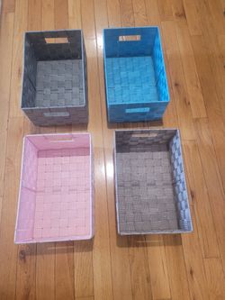4 Cloth Storage, 4 Plastic Stackable Storage