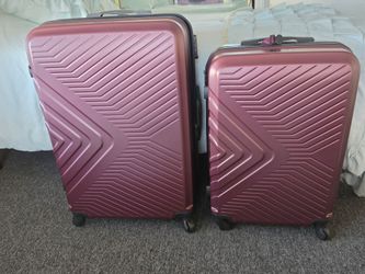 Brand new suitcase set Suitcase