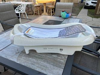 The First Years Sure Comfort Deluxe Newborn-to-Toddler Tub with Sling - White