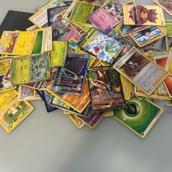 100 Pokémon cards 