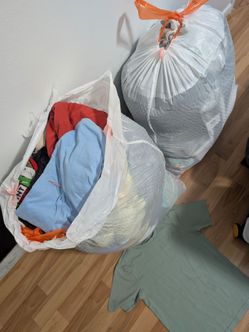 2 bags full - Boys clothes ages 4-8yo