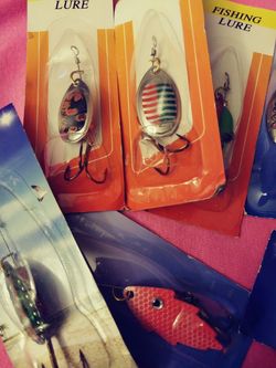 (10) Fishing lures