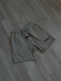ESSENTIAL SHORTS