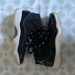 Jordan 11 size 5.5Y