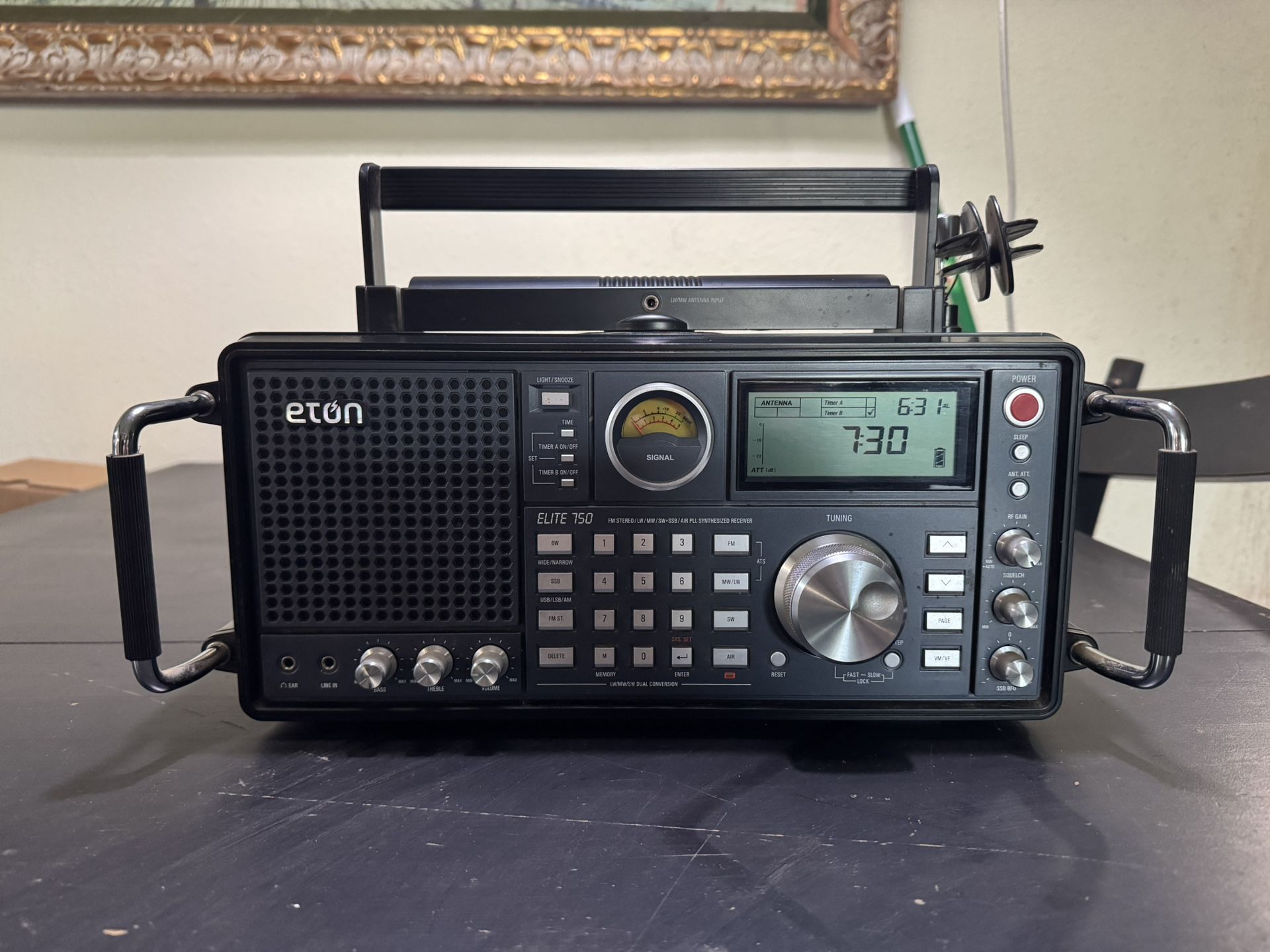Eton Grundig Elite 750 Shortwave Radio – AM/FM/AIR/SSB – Working Condition