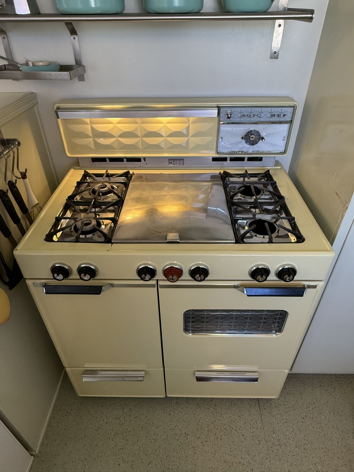 1960s Magic Chef Vintage Gas Unique Dual Broiler/oven MCM