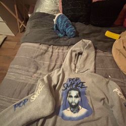 Pop smoke face hoodie (grey) medium sized