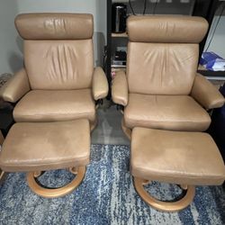 Stressless ‘Ekornes’ Leather Chairs and Ottomans