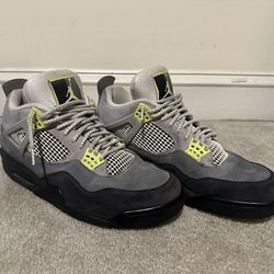 Jordan 4 Neon 95 Retro SE