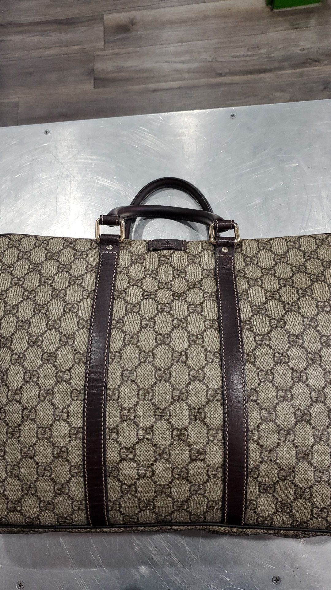 Gucci laptop bag with strap