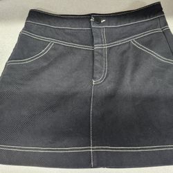 Women's ZARA Skirt Size Medium 