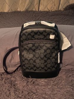 Coach : Ethan Pack
