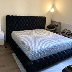 New King Size Bed Frame With Mattress