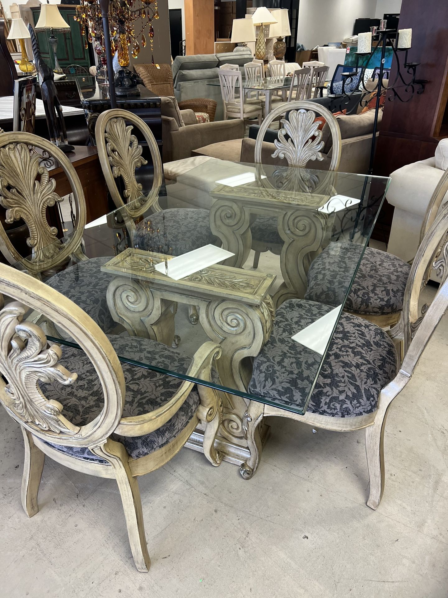 Glass Dining Room Table With 6 Chairs - Excellent Condition