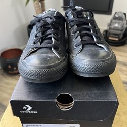 Converse Women Size 9 Men Size 7 Shoes