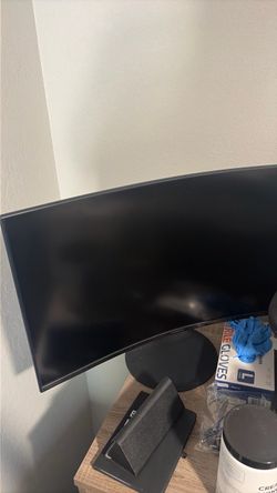 SAMSUNG MONITOR With SPEAKERS