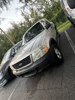2004 Ford Explorer