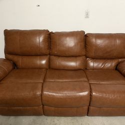 Electric Reclining Couch