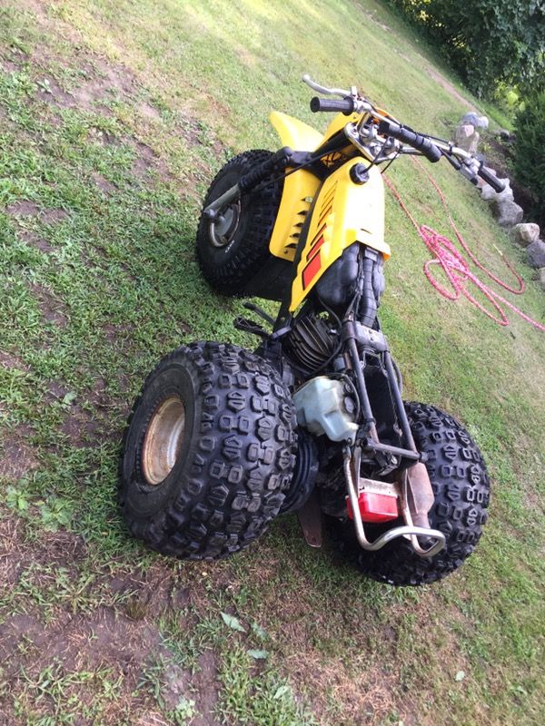 Yamaha Tri moto 175 3wheeler automatic 2 stroke for Sale in Wayne, MI