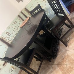 Kitchen Table/with Chairs