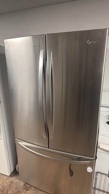 LG Refrigerator BOTTOM FREEZER !