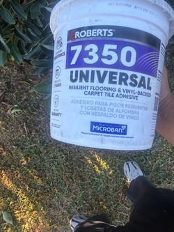 Roberts 7350 lvt/carpet tiles adhesive 1 gallon. Brand new