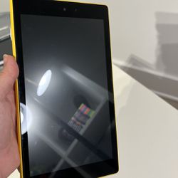 Amazon Kindle Fire 🔥HD 8 8” Yellow With Original Box