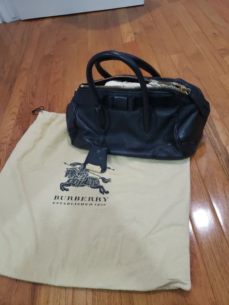 Burberry  Bag 