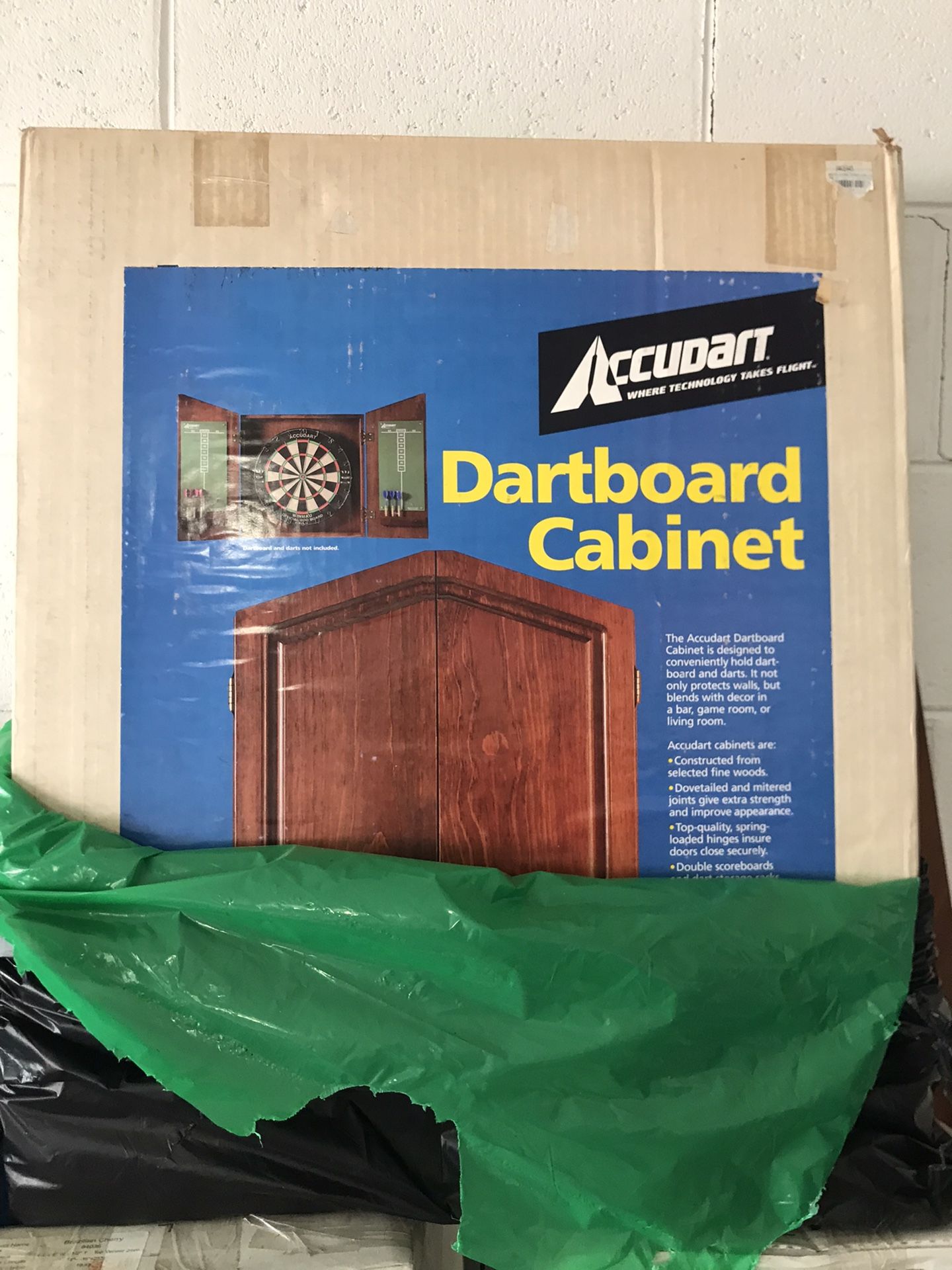 Iron Tip Dart Board, Cabinet And Darts Include 