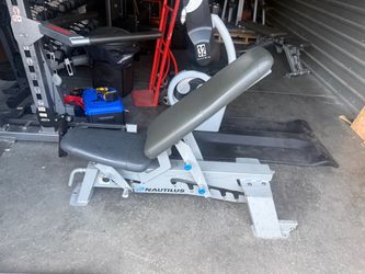 Nautilus Adjustable Bench - Heavy Commercial Unit