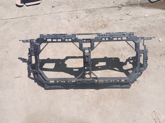 2020-2022 Ford F-250 F-350 Radiator Soport