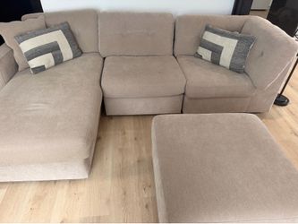 Modular Sectional Couch with Ottoman & Charging Console
