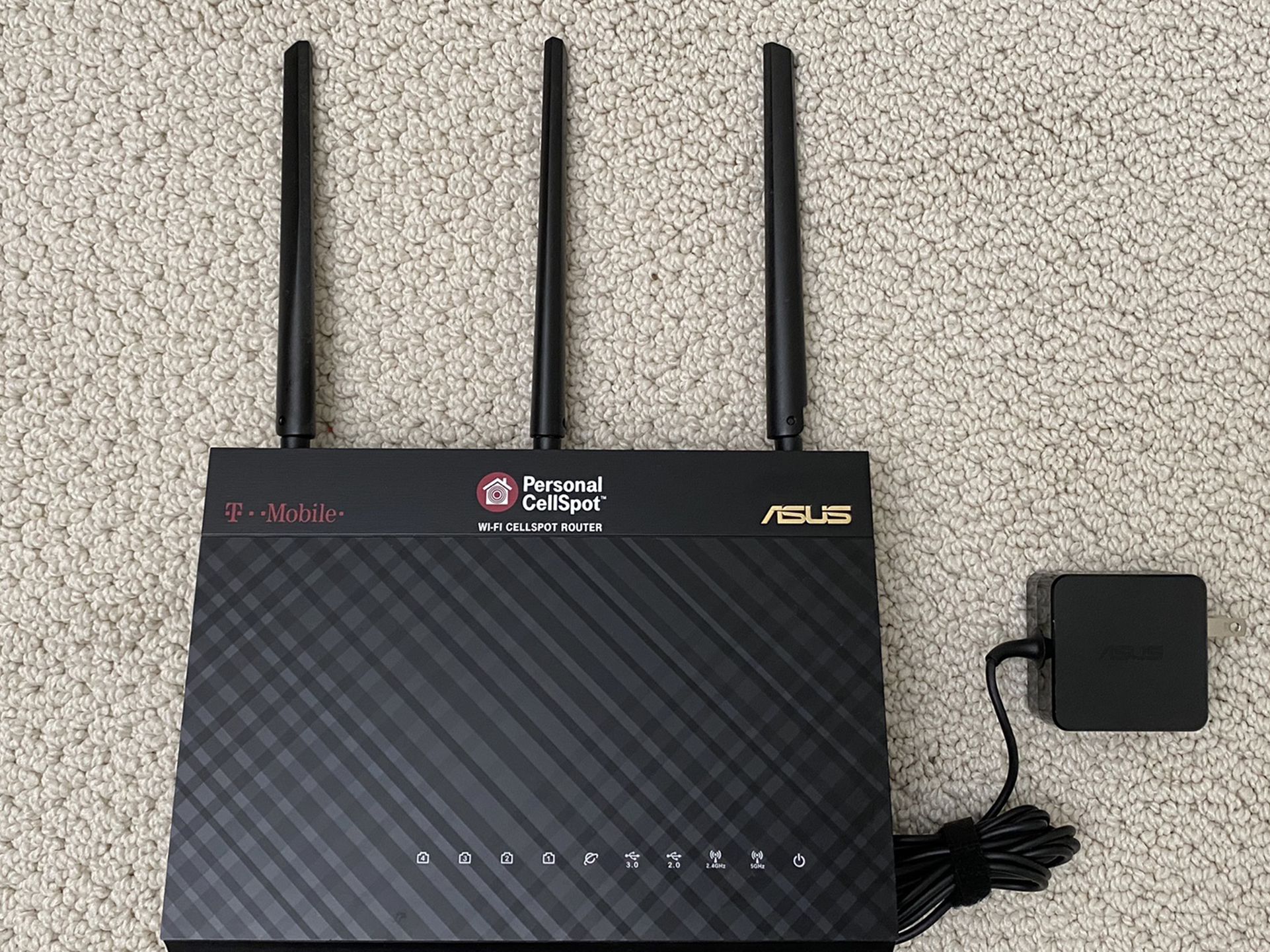 Asus AC1900 Dual-Band Gigabit Router (T-Mobile Wi-Fi CellSpot)