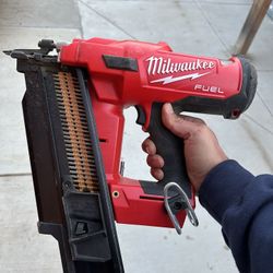 Milwaukee M18 