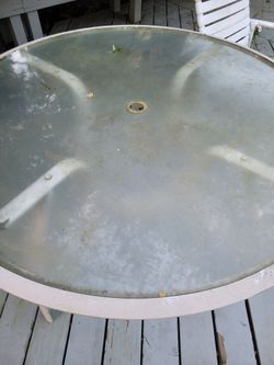 Round glass table