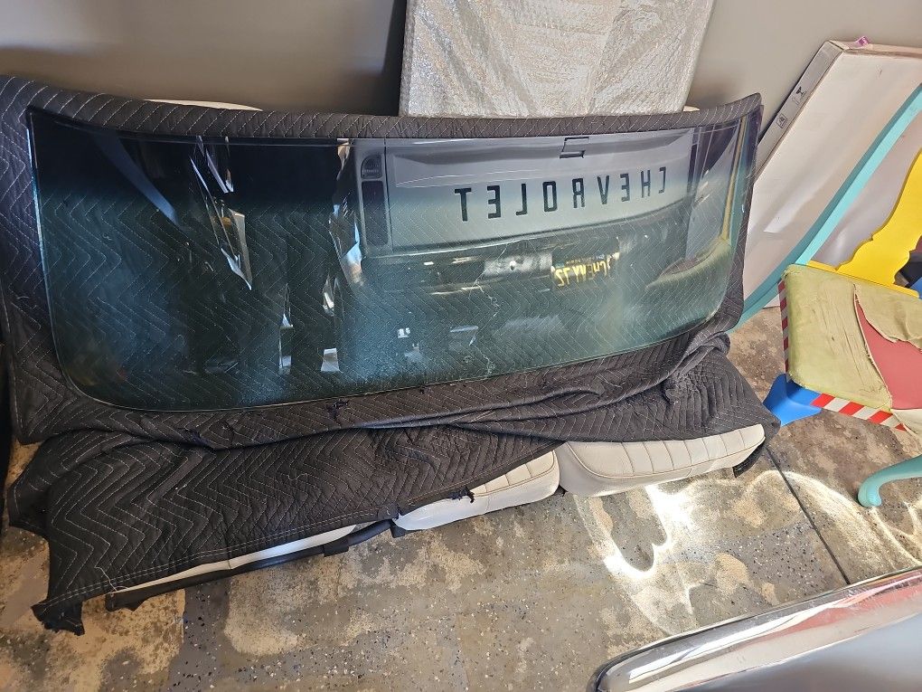 C10 Windshield