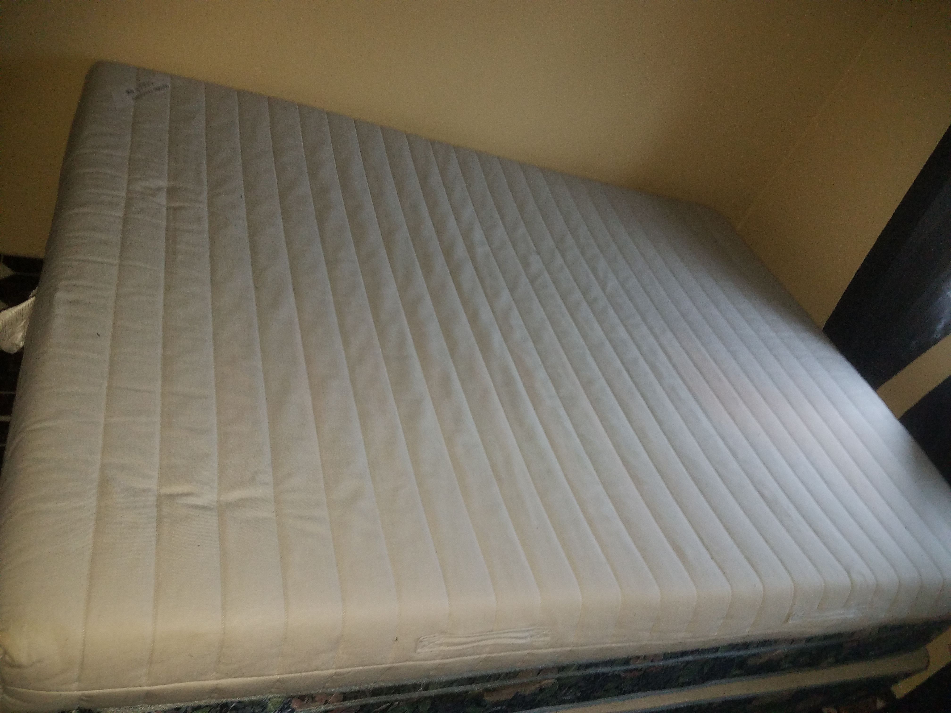 QUEEN SIZE SULTAN FANGEBO IKEA MATRESS