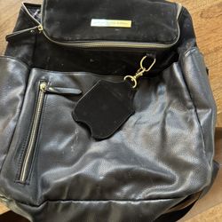 Petunia Pickle Bottom 