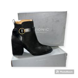 Women Vionic Ankle Bootie