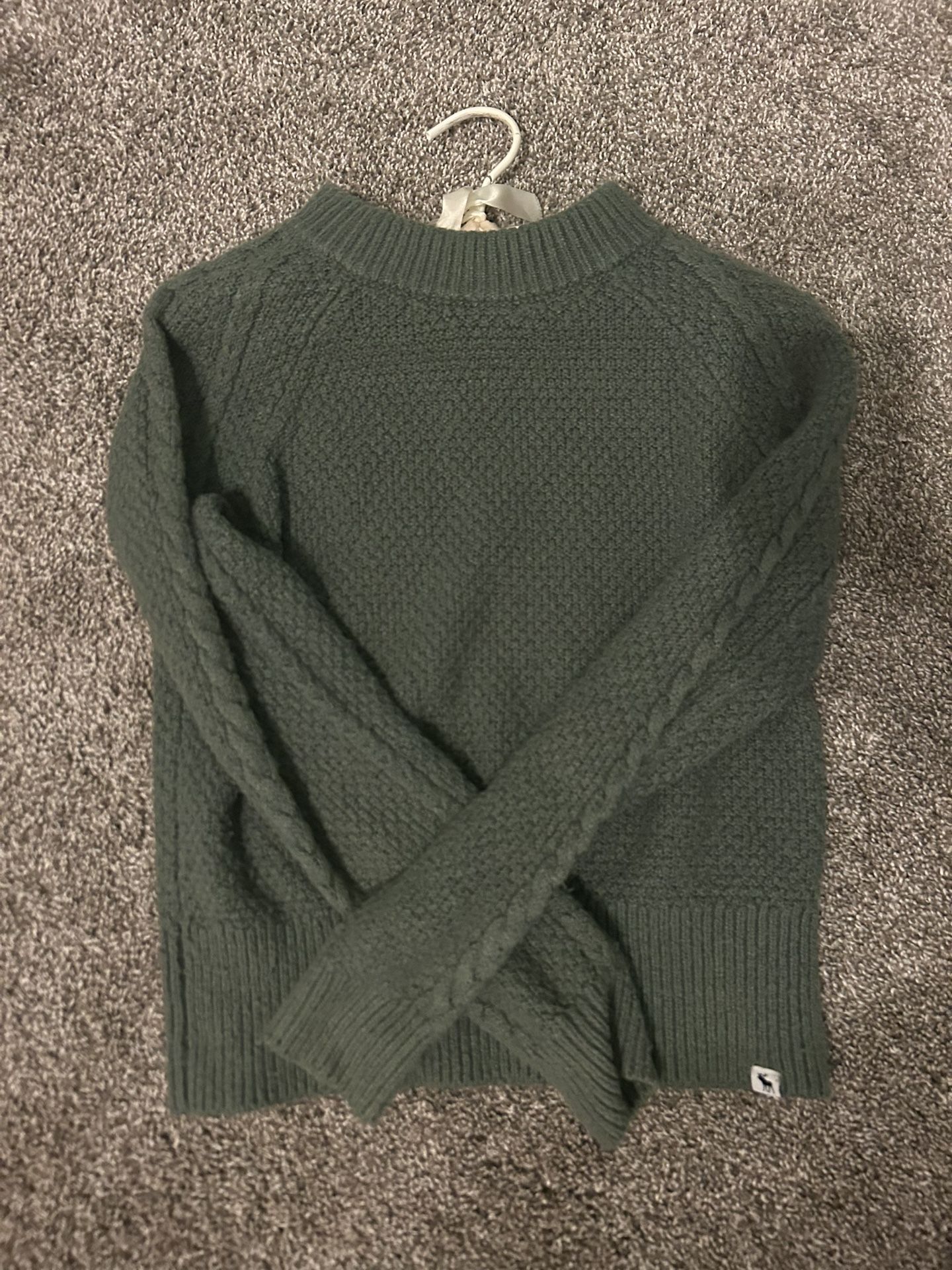 Girls Size 12/14 Abercrombie Green Knitted Sweater