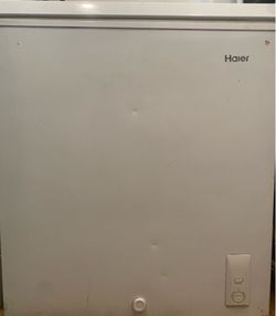 Haier Chest Freezer Upright Deep Freeze, White (READ DESCRIPTION)