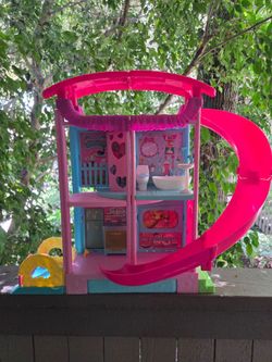 Doll house