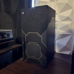 Xbox Series X – Halo Infinite Limited Edition