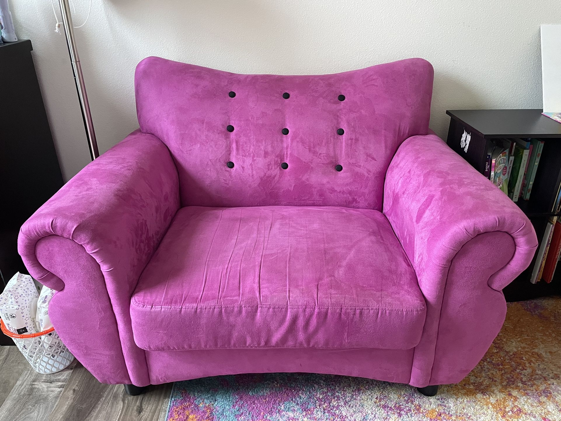 Girls Bright Pink Suede Sofa/Couch