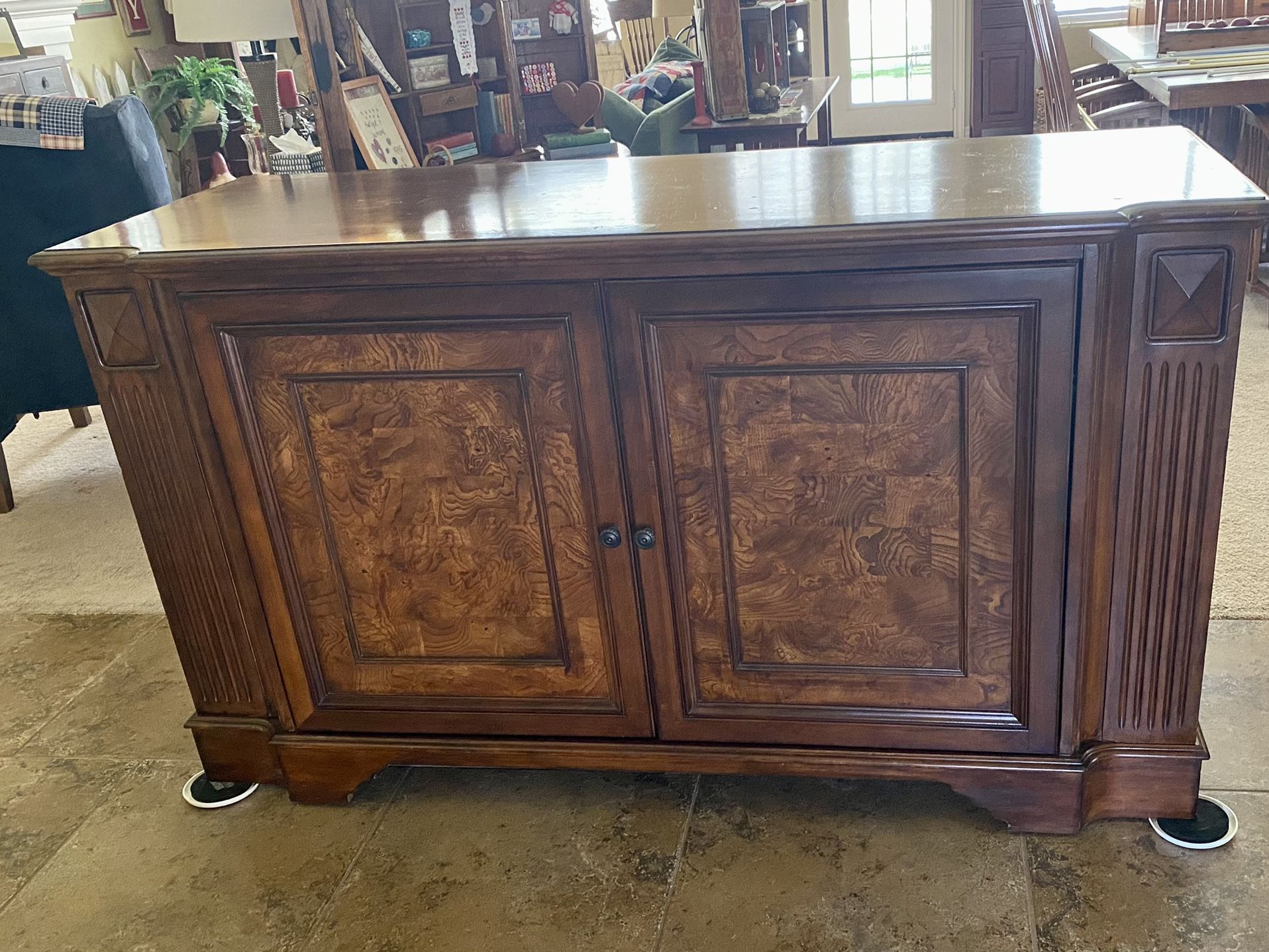 Sideboard ~ Buffet ~ Console